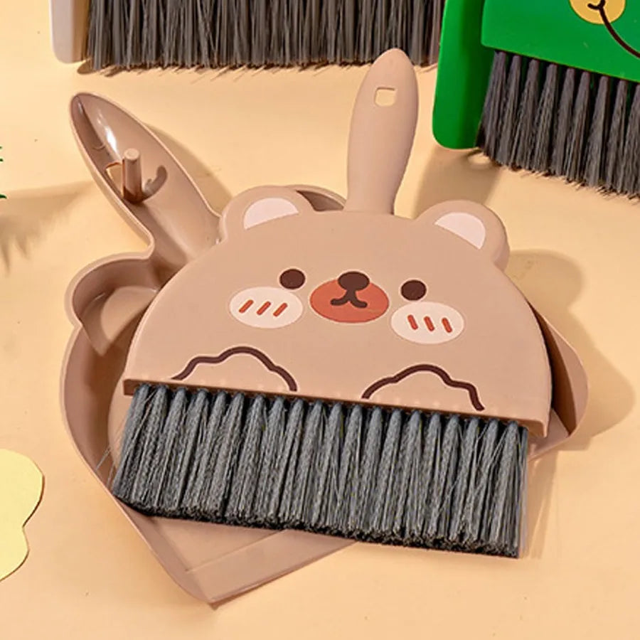 Cartoon Mini Broom & Dustpan Set – Cute Handheld Desktop Cleaning Brush